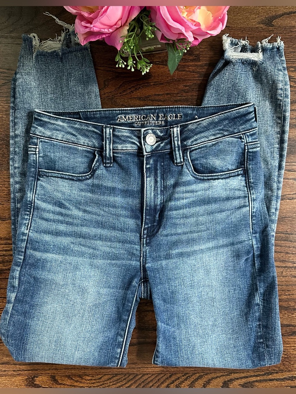 American Eagle Hi-Rise Jegging crop, size 6 long